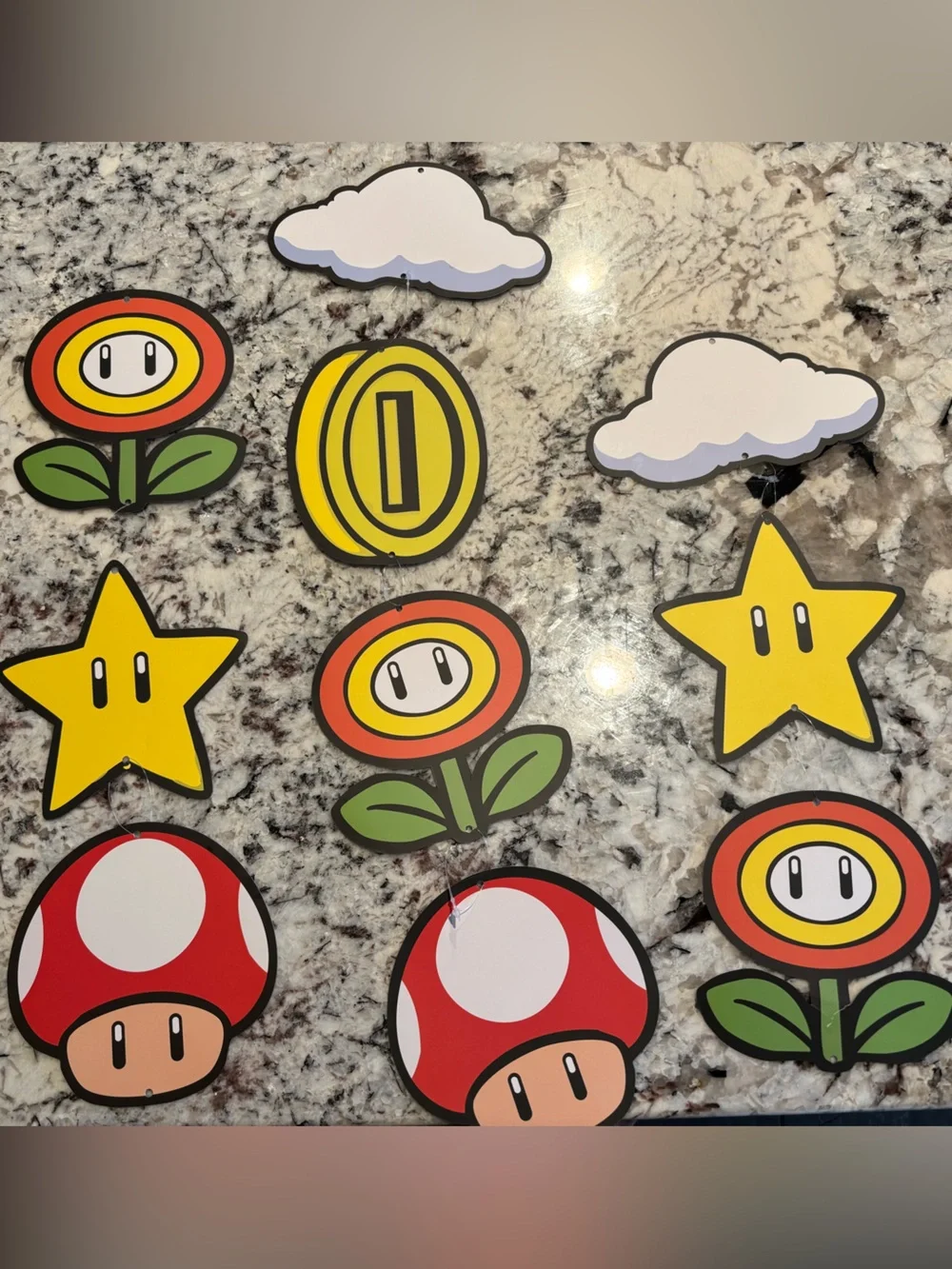 Assorted Super Mario Galaxy birthday decorations